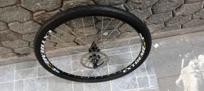 Roda aro 26 traseira ,pneu,câmera, disco,freehub, 