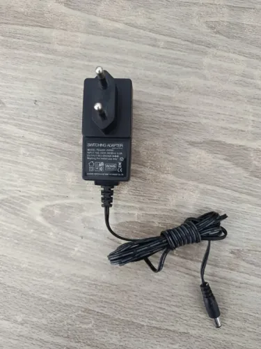 Kit Com 100 Fontes 9 volts 0.6 amperes