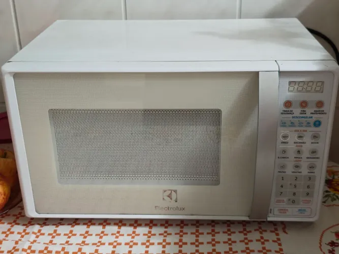 Micro-ondas Electrolux 220v Branco, 20 litros 