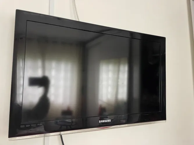 Tv 32 polegas não é smart