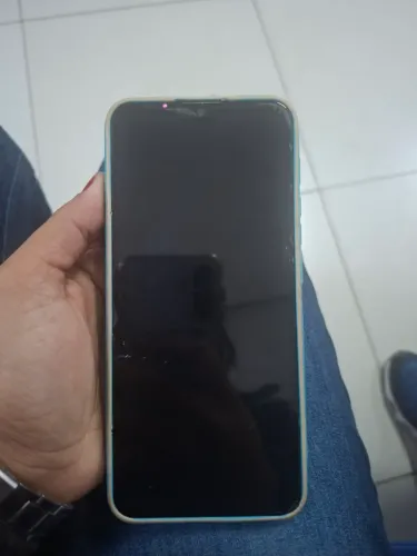 Celular Motorola E20