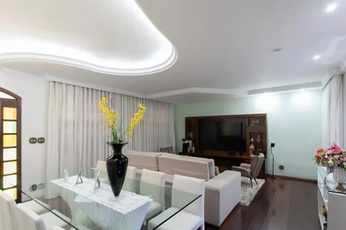 Casa à Venda - Heliópolis, 4 Quartos, 354 m2