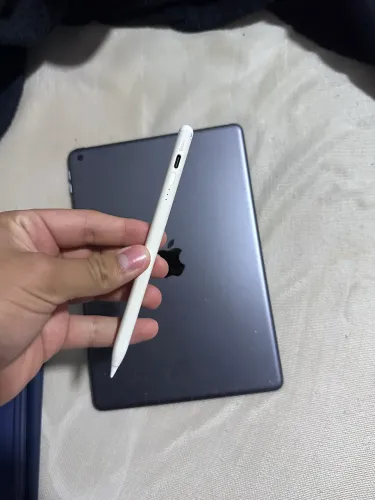 IPAD 9th semi novo