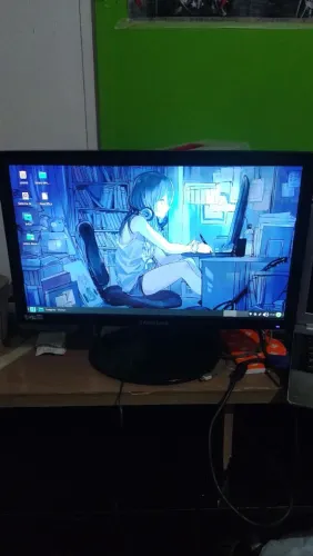 Vendo monitor de pc, leia a descrição!