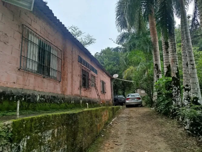 Sítio com lago em Juquiá 
