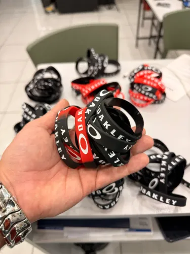 Pulseira oakley