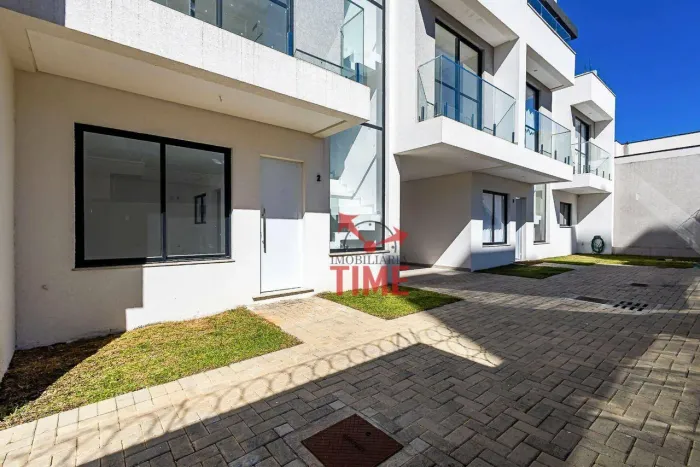 Sobrado Triplex com 3 quartos com 1 suíte à venda com 187 m² no Boa Vista
