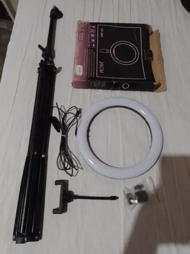 Ring light led 26 cm 3 cores + tripé 2,10