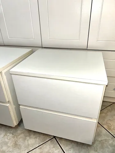 GAVETEIRO/CRIADO-MUDO/MESA DE CABECEIRA EM MDF BRANCO