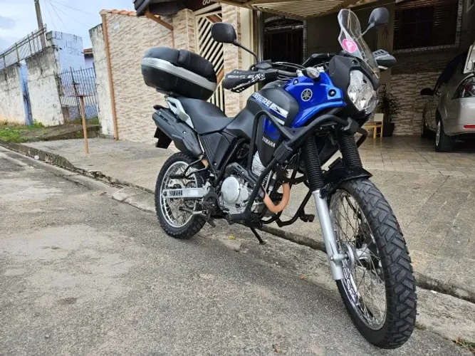 Teneré 250cc 2º dono com acessórios e abaixo da tabela