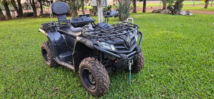 Quadriciclo Cforce 450l 4x4