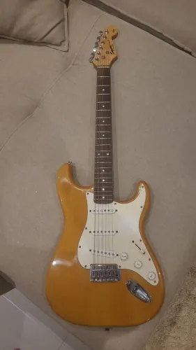 Guitarra Squier Stratocaster California