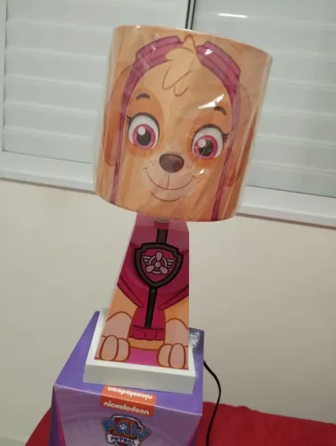 Abajur infantil Skye NOVO