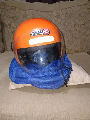 Capacete