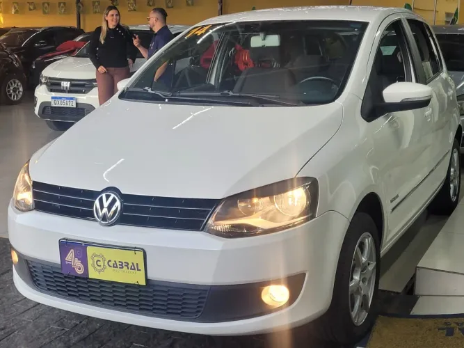 Volkswagen Fox Highline I Motion 1.6 Flex 16V 5P 2014