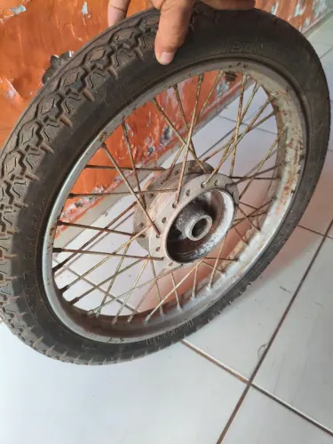 Roda trazeira da pop100