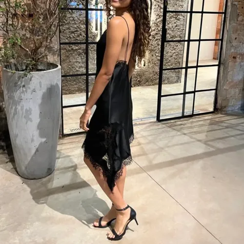 Vestido Zara P de seda assimétrico com renda