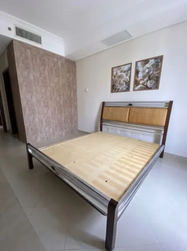 Vendo cama Quee e Base