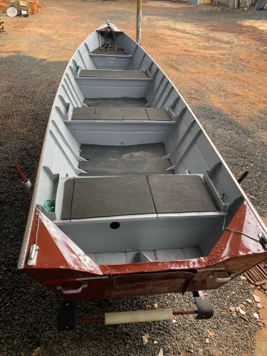 Canoa 5,50 Barco borda alta 