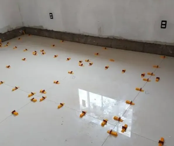 _Pedreiro TUDO EM CONSTRUÇÕES
