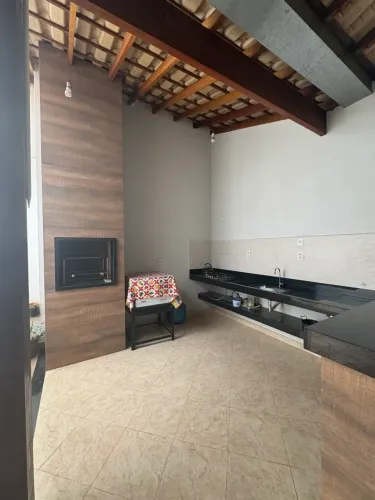 casa 4 dormitórios para alugar no bairro luizotte de freitas Uberlândia-MG