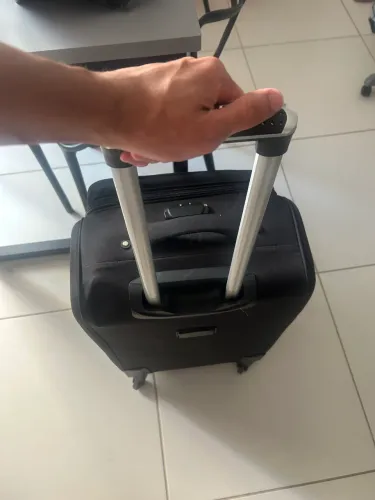 Mala de viagem grande 23kg preta