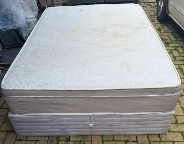 Cama de casal 