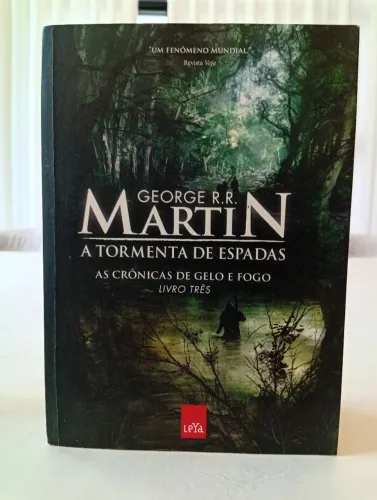 A Tormenta de Espadas- livro de Martin