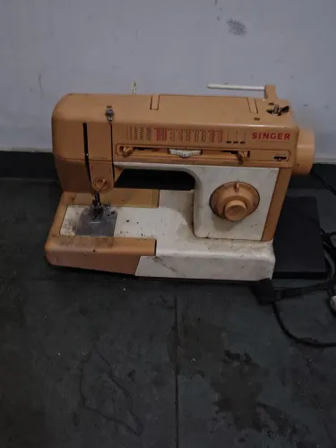 Máquina de costura