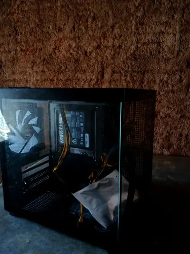 Vende se gabinete gamer aquário com 3 fans
