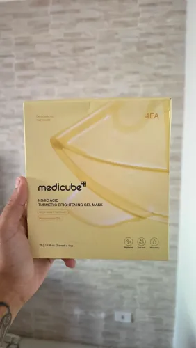 Medicube Máscara Facial Clareadora Kojic Acid