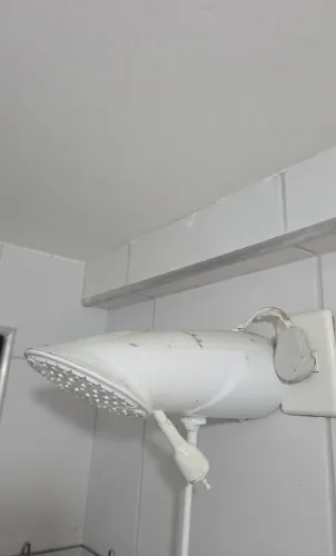 Vendo 2 Chuveiros elétricos Lorenzetti