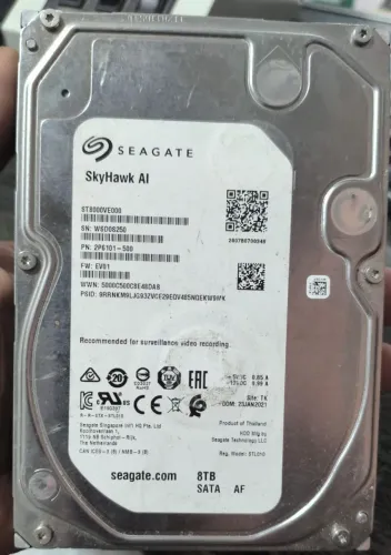 HD Sata 8tb Seagate SkyHawk (usado)
