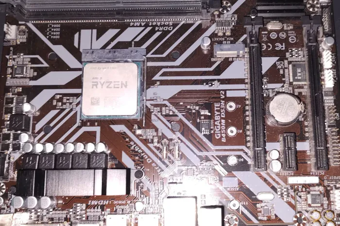 Ryzen 5 5600