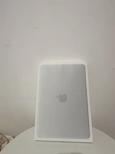 MacBook neo 8/256 prata lacrado 