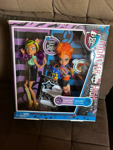 Howleen Wolf Básica e Clawdeen Sister Pack Monster High Lacradas