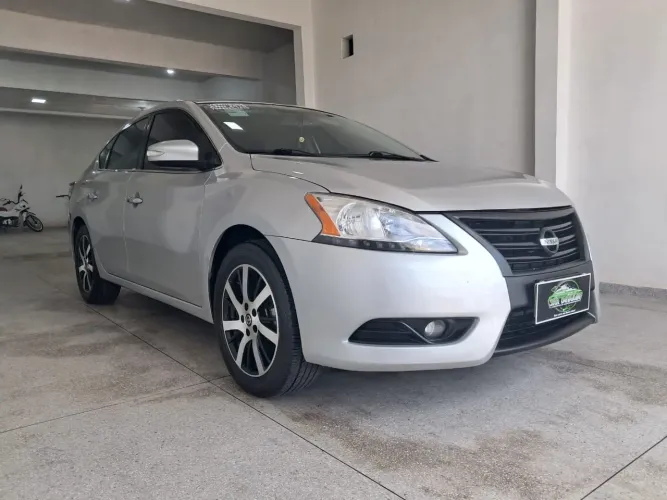 Nissan Sentra SL 2.0/ 2.0 Flex Fuel 16V Aut. 2016