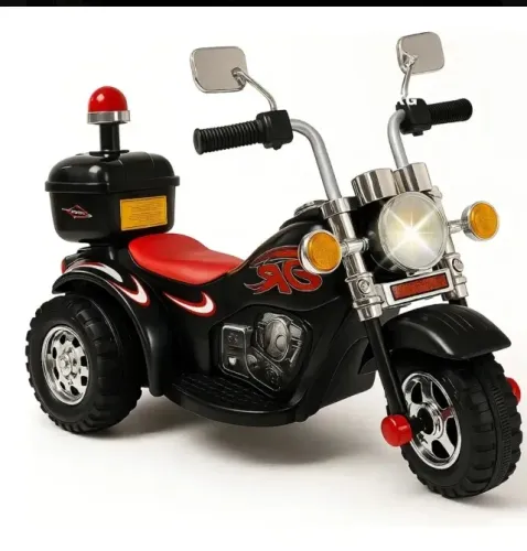 Carinho de bebê  e moto elétrica 