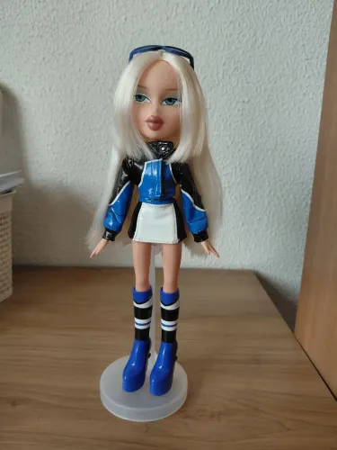 Boneca Bratz Scorchin Cloe