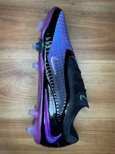 CHUTEIRA NIKE IMPORTADA - NÚMERO 40