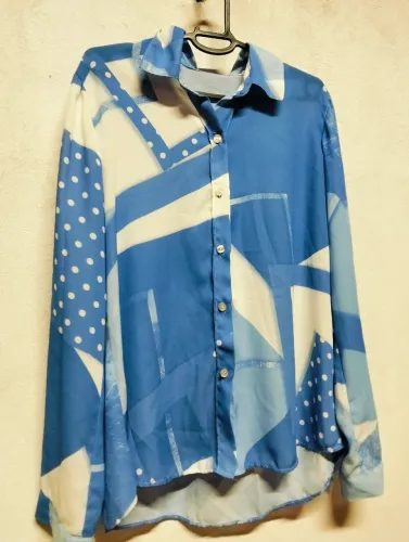 Blusa social azul seminova