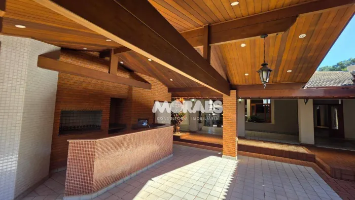 Casa em Condomínio Fechado com 4 suítes à venda, 1.000 m² por R$ 2.750.000 - Samambaia Par