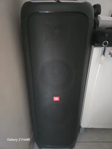Vendo caixa jbl 1000 party com capa protetora 
