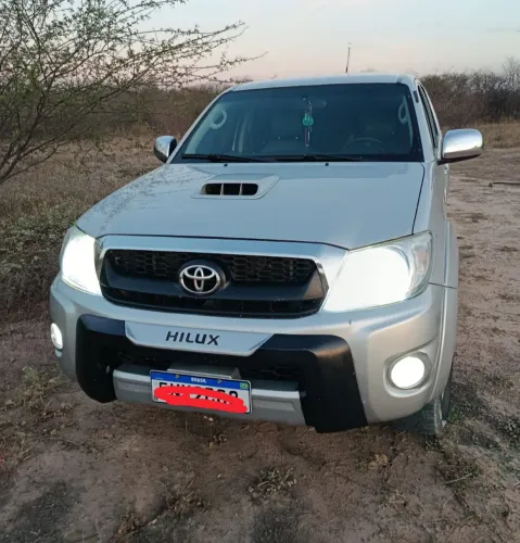 Toyota Hilux CD SRV D4-d 4X4 3.0 TDI Diesel AUT 2010