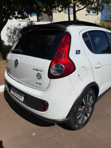Fiat Palio Sporting 1.6 Flex 16V 5P 2016