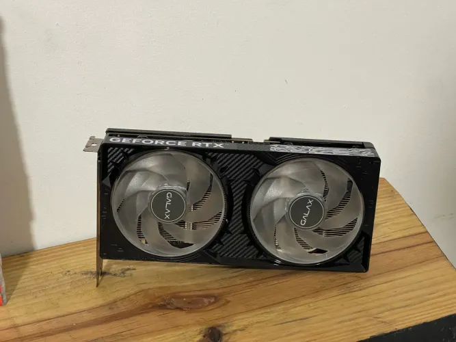 Galax Geforce Rtx 5050 8gb Muito Nova