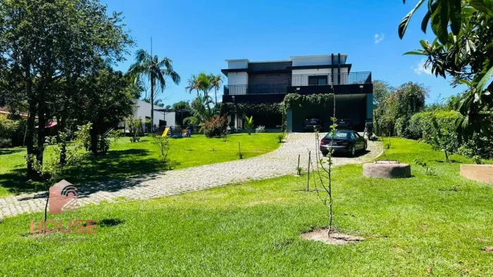 Chácara com 3 dormitórios à venda, 5000 m² por R$ 3.890.000,00 - Correas - Arujá/SP