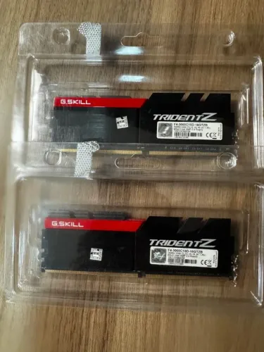 Memória RAM G.Skill Trident Z 16GB (2x8GB) 3000MHz DDR4