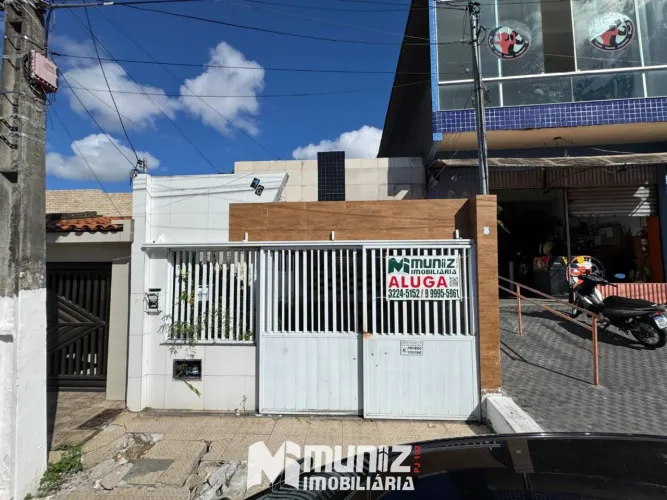 Casa Para Alugar com 3 quartos no bairro Santo Antônio em Aracaju