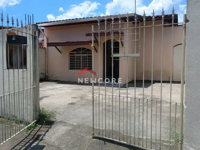 Casa em Rua Epitácio Pessoa - Poiares - Caraguatatuba/SP